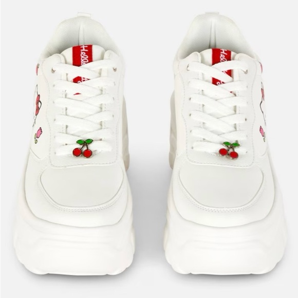 Hello Kitty Extreme Chunky Sneakers - Picture 3 of 4